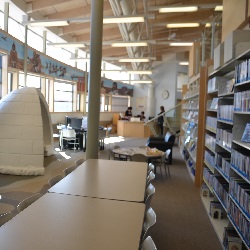 May Hakongak Community Library (Cambridge Bay)